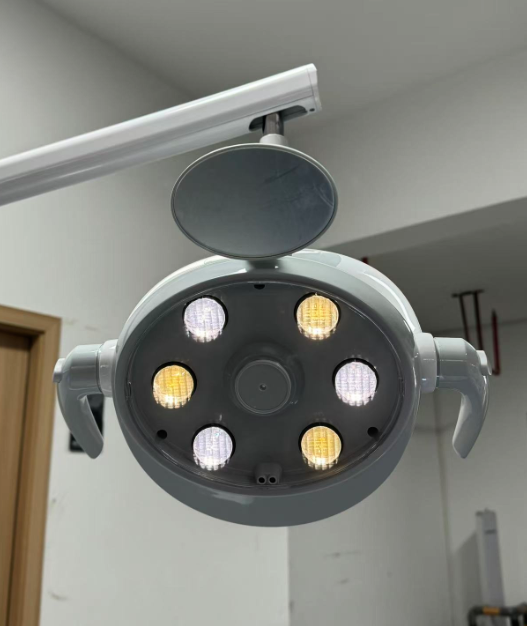 Turn-able Left and Right Hand Dental Chairs